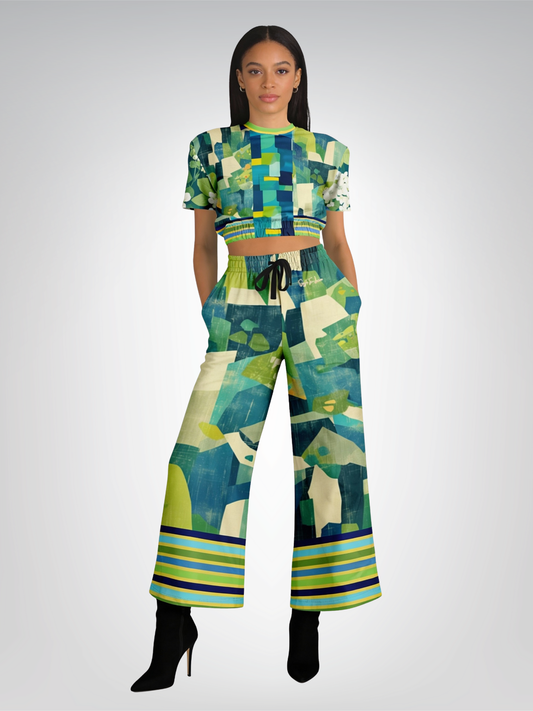 Blue Algae in Abstract Blocks and Floral Eco-Poly Short Sleeve Cropped Pullover
