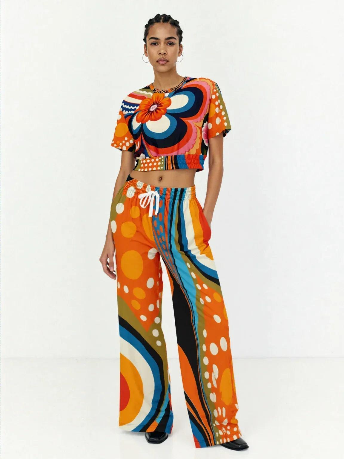 Down Memory Lane Groovy 70s Print Eco-Poly Short Sleeve Cropped Pullover