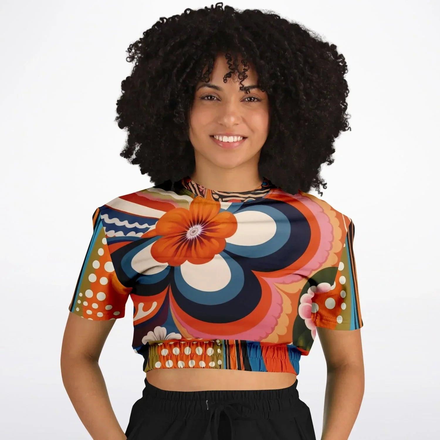Down Memory Lane Groovy 70s Print Eco-Poly Short Sleeve Cropped Pullover
