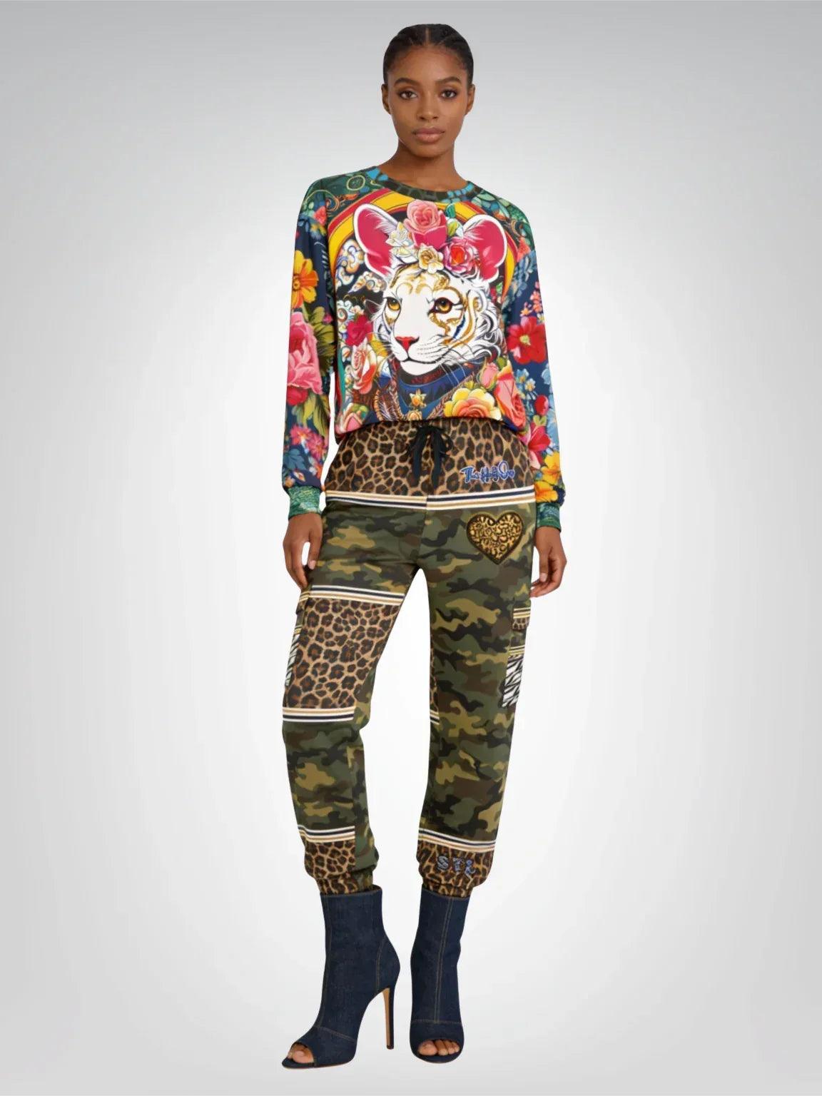 Emperor Cat in Rose Floral Unisex Sweatshirt (Gold Label)