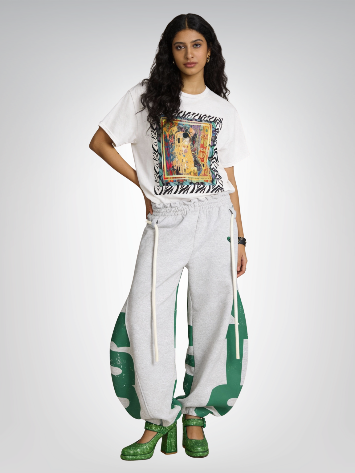 Give Me a Kiss - Klimt - Great Artists - Heavyweight Unisex Tee