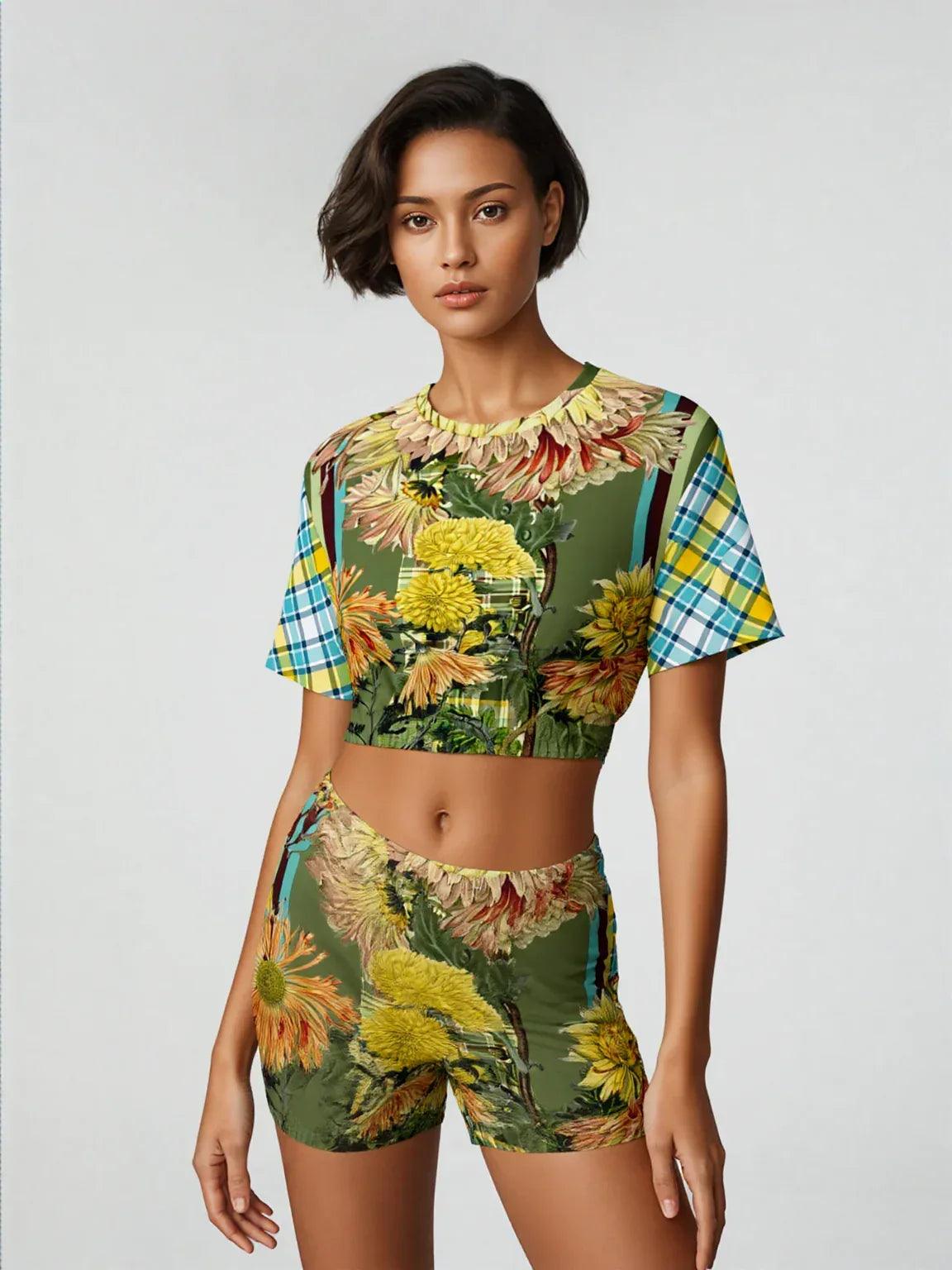 Green Caravan Plaid Eco-Poly Short Sleeve Cropped Pullover