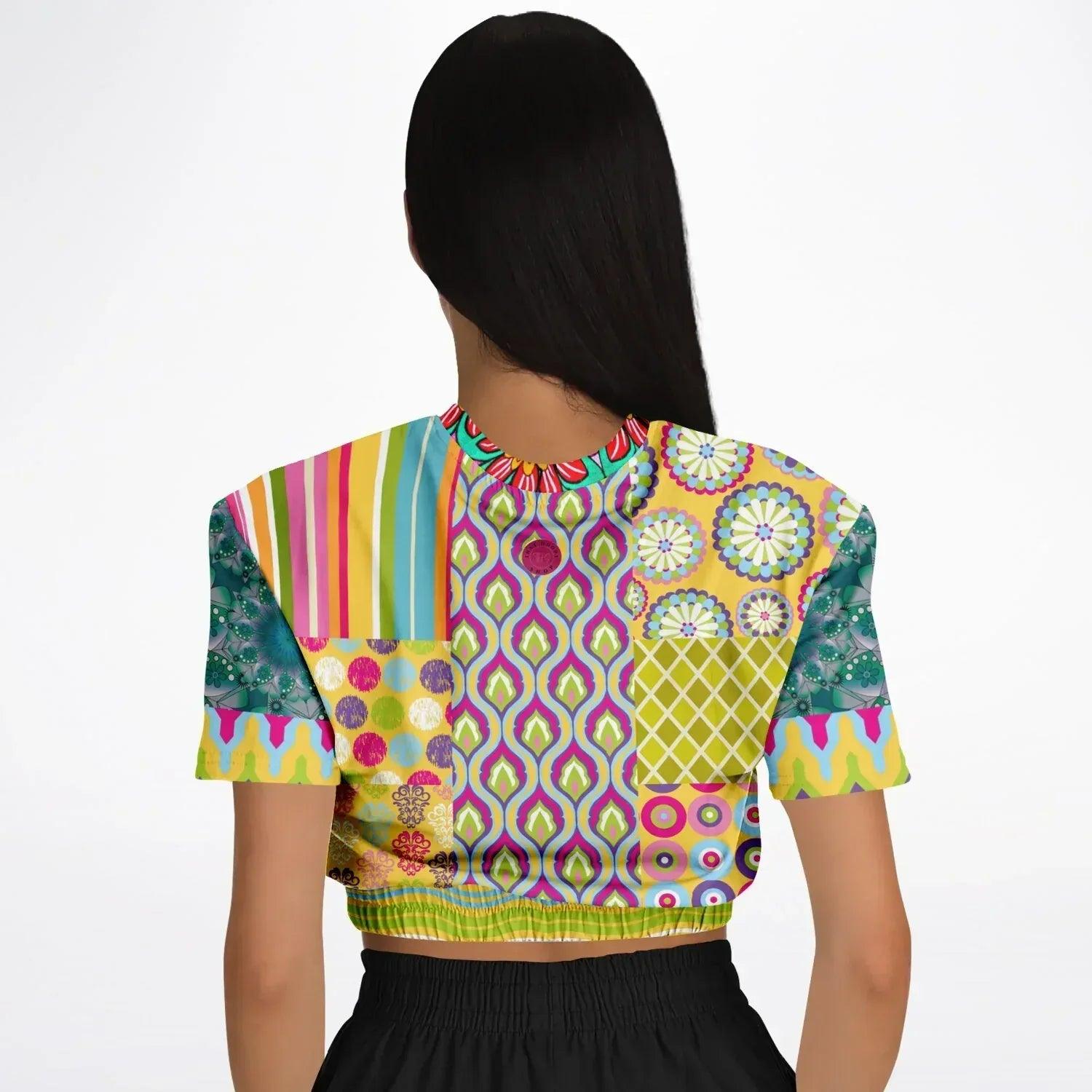 Hello Janis! Green Geo Print Short Sleeve Cropped Eco-Poly Sweater