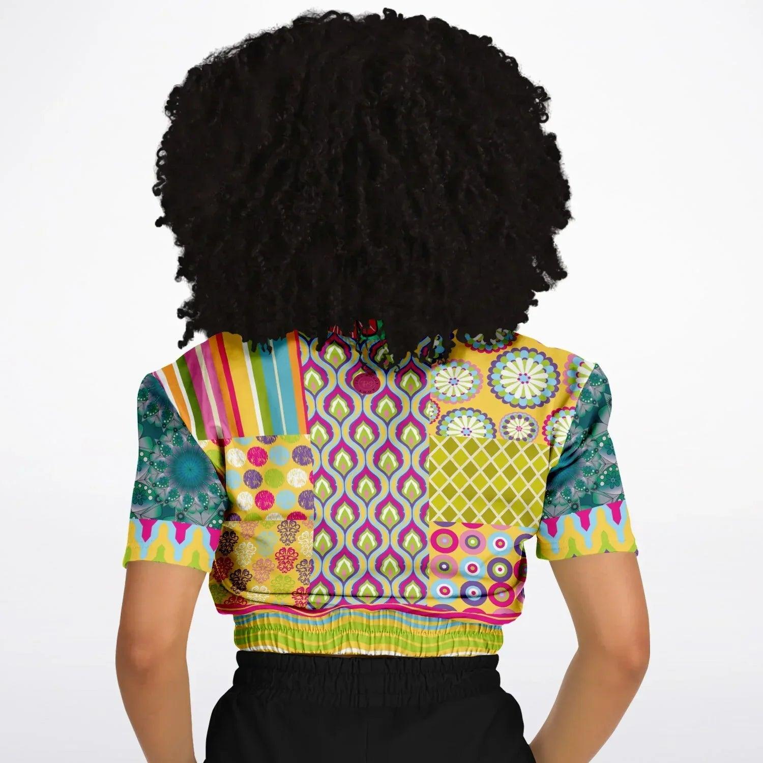 Hello Janis! Green Geo Print Short Sleeve Cropped Eco-Poly Sweater
