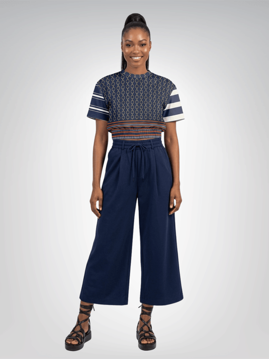 Sail Away in Golden Trefoil Eco-Poly Short Sleeve Cropped Pullover