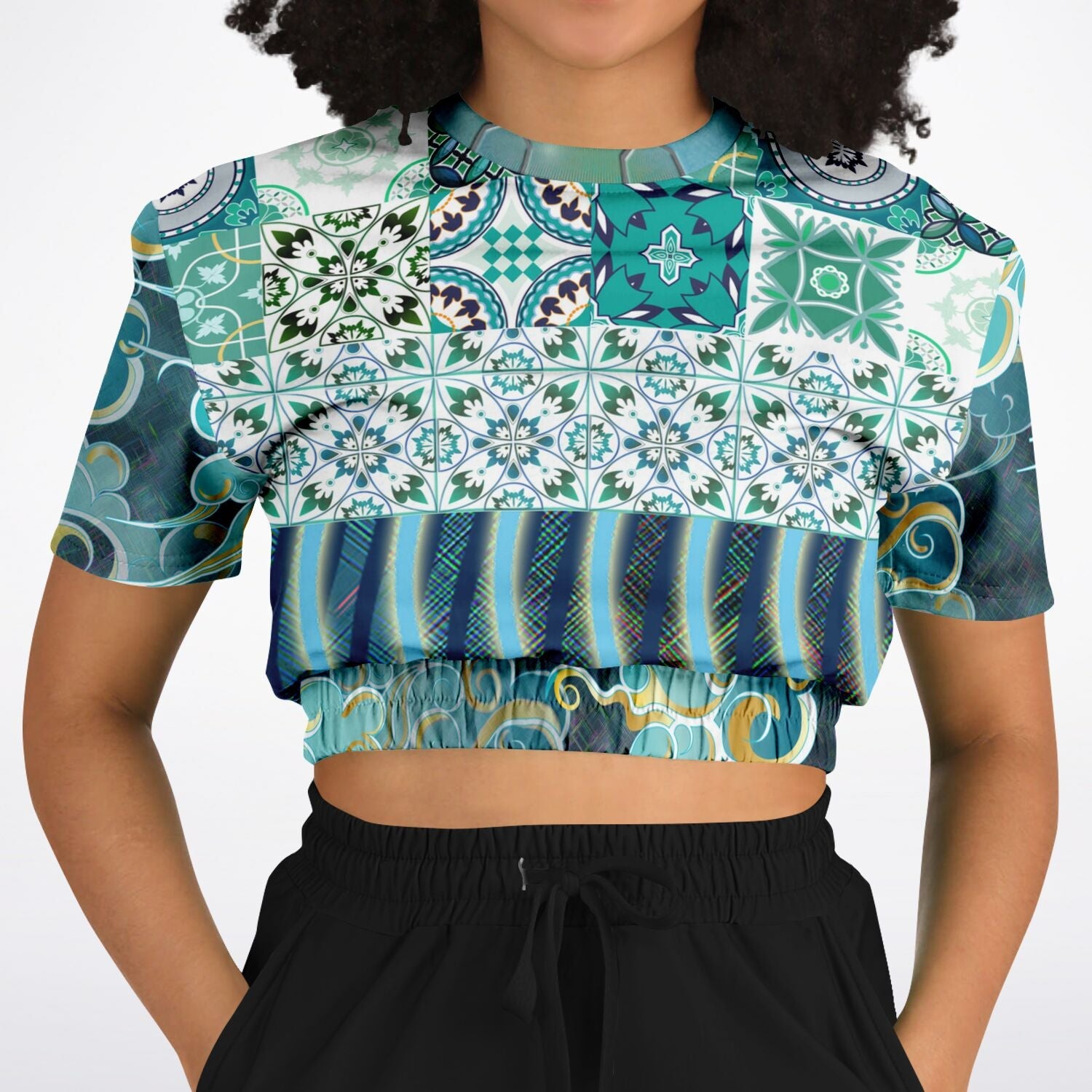 Green Meknes Mosaic Tile Eco-Poly Short Sleeve Cropped Pullover