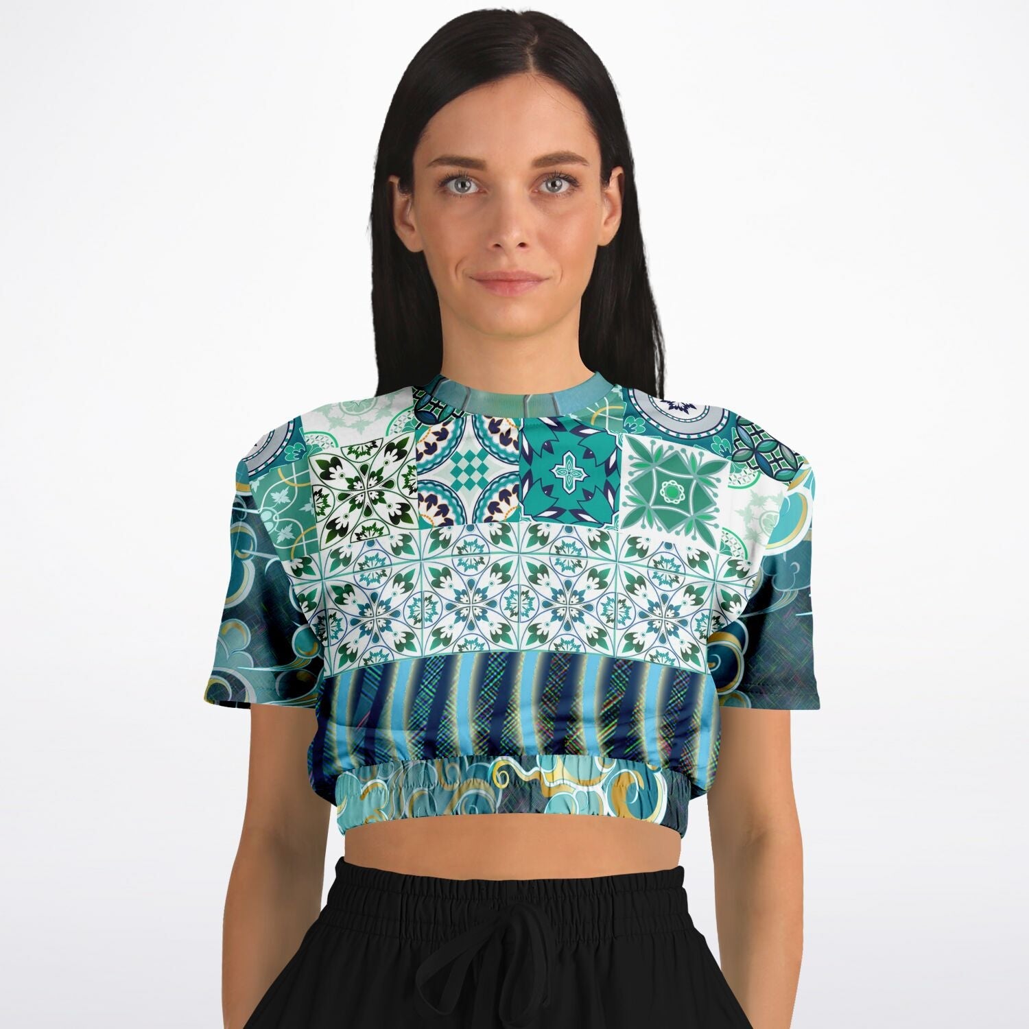 Green Meknes Mosaic Tile Eco-Poly Short Sleeve Cropped Pullover