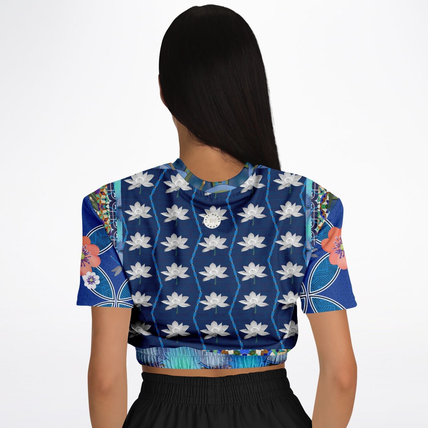 Dahlia Lama Lotus Flower Print Eco-Poly Short Sleeve Cropped Pullover
