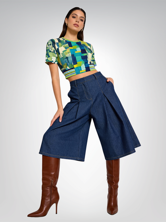 Blue Algae in Abstract Blocks and Floral Eco-Poly Short Sleeve Cropped Pullover