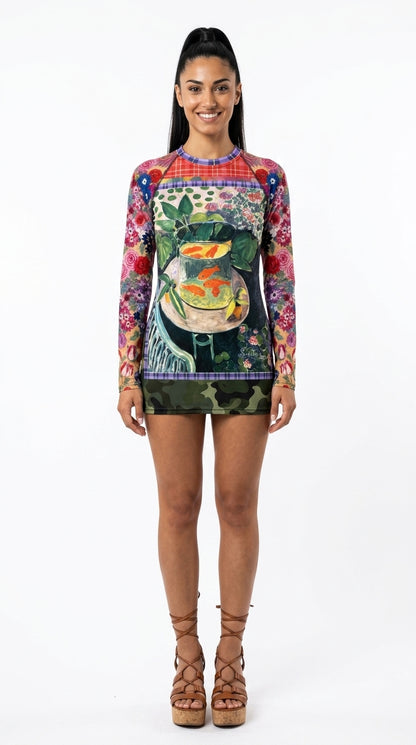 Gold Fish in Garden Splendor Women&