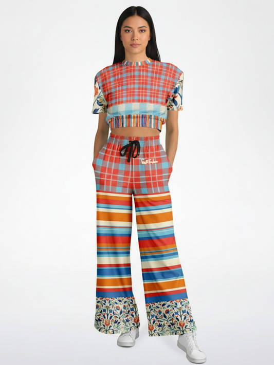 Meet Me in Andalusia Floral Plaid Eco-Poly Short Sleeve Cropped Pullover