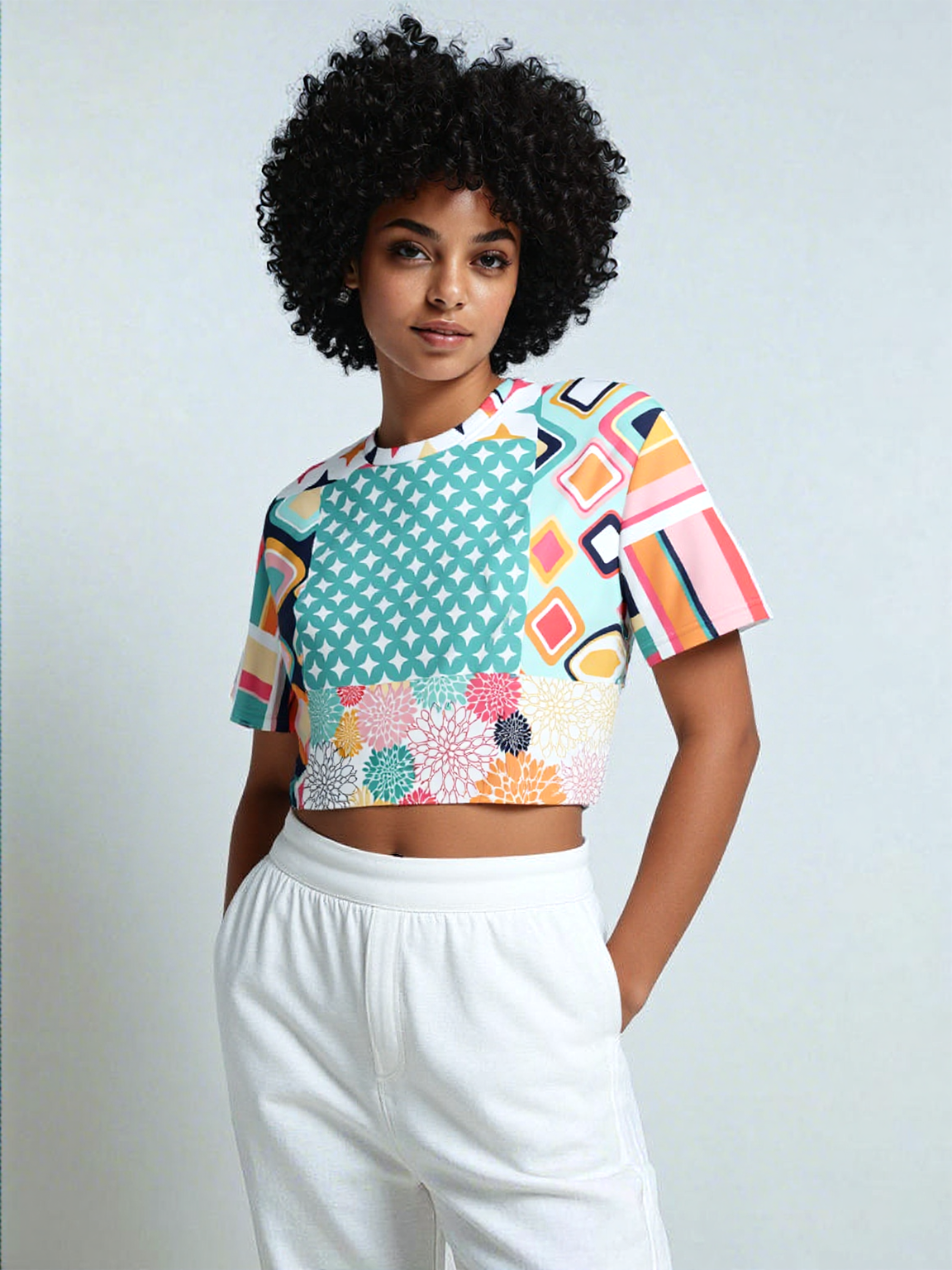 Old Miami Geometric Trefoil Eco-Poly Short Sleeve Cropped Pullover
