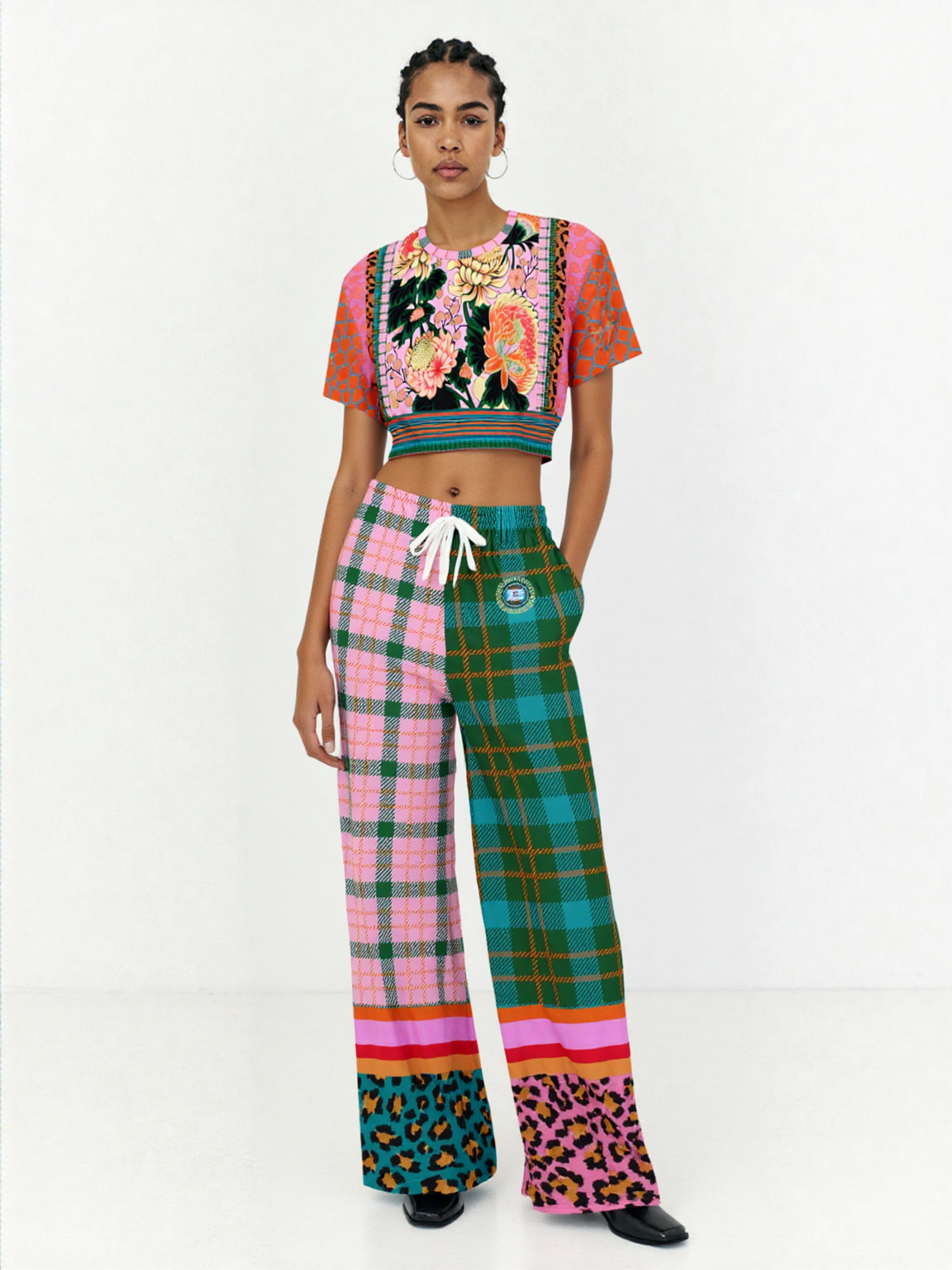 Pink Zen Blossom Chrysanthemum Asian Floral Eco-Poly Short Sleeve Cropped Pullover