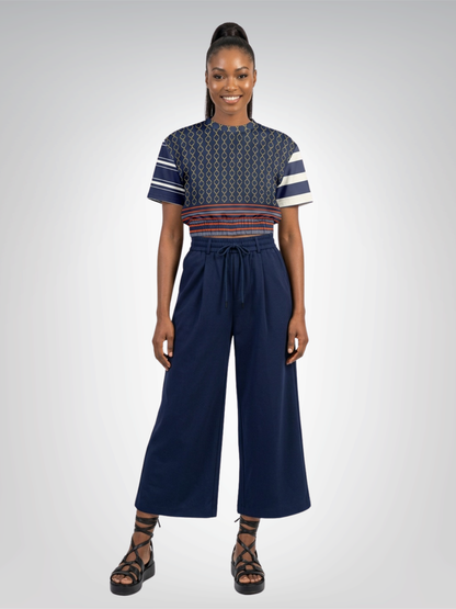 Sail Away in Golden Trefoil Eco-Poly Short Sleeve Cropped Pullover