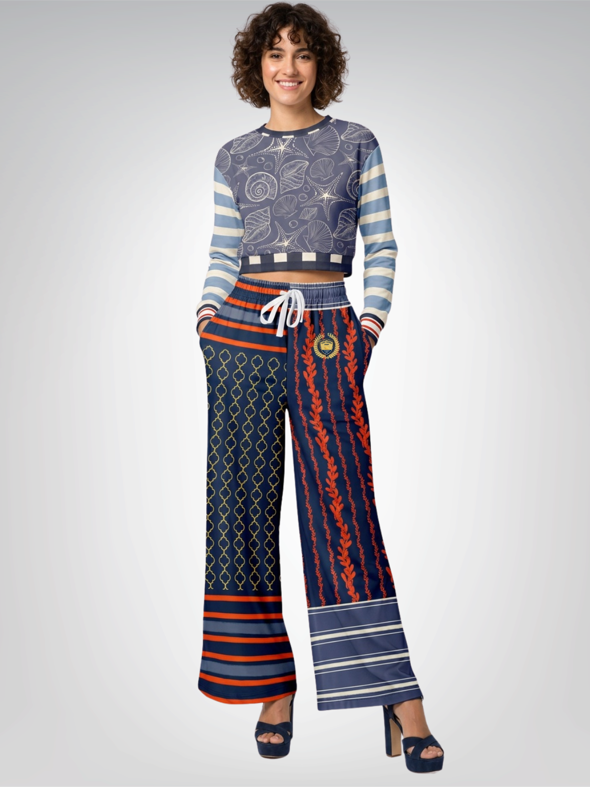 Sail Away Seashell Sketch in Blue Cropped Sweatshirt (Gold Label)