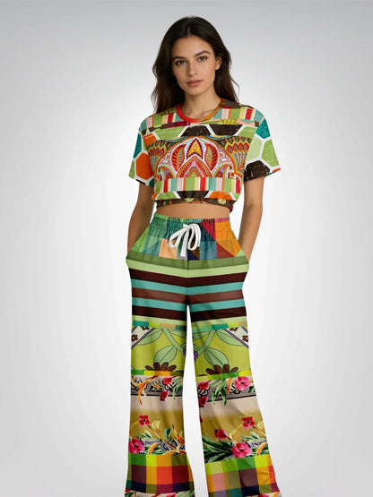 Wyatt Earth Retro 70s Paisley Print Eco-Poly Short Sleeve Cropped Pullover